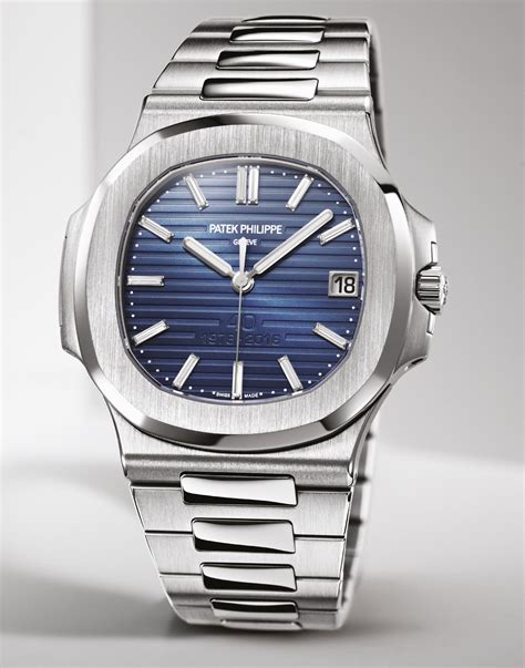 patek philippe nautilus 5711/1p|Patek Philippe Nautilus jumbo 5711.